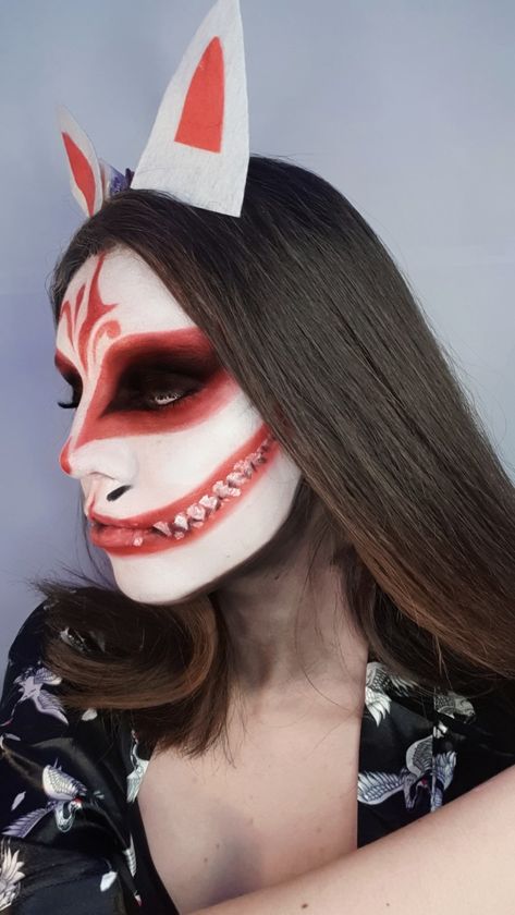 Halloween makeup ideas ,creative makeup Kitsune Makeup, Halloween Makeup Ideas Creative, Makeup Ideas Creative, Kitsune Mask, Halloween Makeup Ideas, Ideas Creative, Creative Makeup, Halloween Makeup, Makeup Ideas