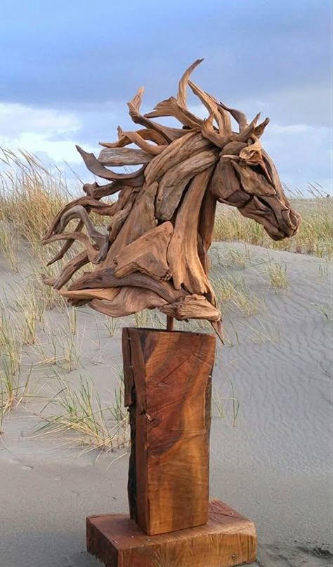 Artist Forages Driftwood For His Incredible Animal Sculptures Takken Decor, Driftwood Art Sculpture, Driftwood Art Diy, Driftwood Projects, Driftwood Wall Art, Arte Van Gogh, Driftwood Sculpture, Stick Art, Driftwood Crafts