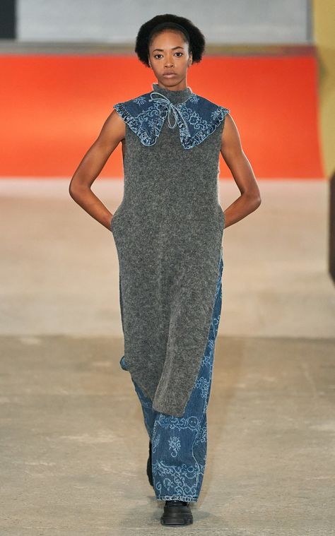 Ganni Copenhagen, Denim Collar, Spring Runway, Copenhagen Style, Copenhagen Fashion Week, Fashion Styling, Fashion Show Collection, Vogue Paris, Moda Operandi