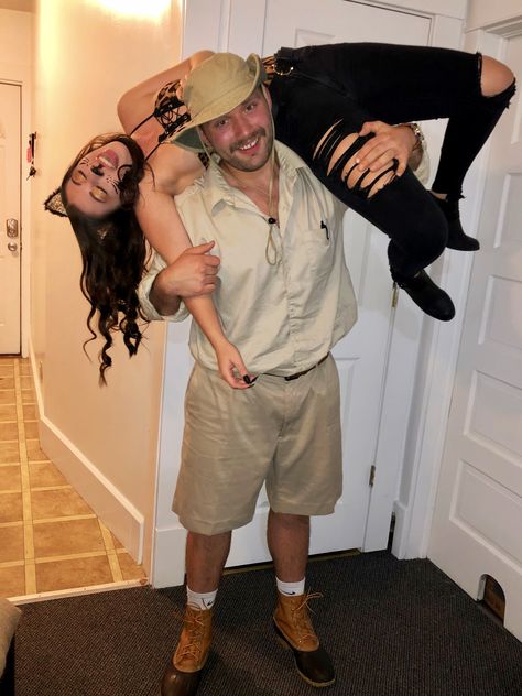 Simple and cute Halloween idea! #cheetah #halloween  #costume #couples Cheetah And Safari Costume, Cheetah And Zookeeper Costume, Leopard Outfit Halloween, Cheetah Couple Costume, Simple Couples Costumes, Cheetah Costume Women, Casal Halloween, Cheetah Custom, 2024 Costumes