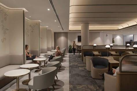 Singapore Airlines SilverKris Lounge | Architectus Airport Lounge Aesthetic, Airport Business Lounge, Airport Lounge Design, Airport Vip Lounge, Lounge Airport, Dp Architects, Airlines Branding, Business Lounge, Vip Lounge