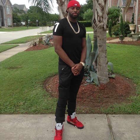 Tyreke Evans wearing Air Jordan V 5 Toro Toro Bravo Jordan Outfit, Jordan V, Jordan Outfit, We're Back, Jordan 5, Types Of Fashion Styles, Air Jordans, Jordan, Fashion Accessories