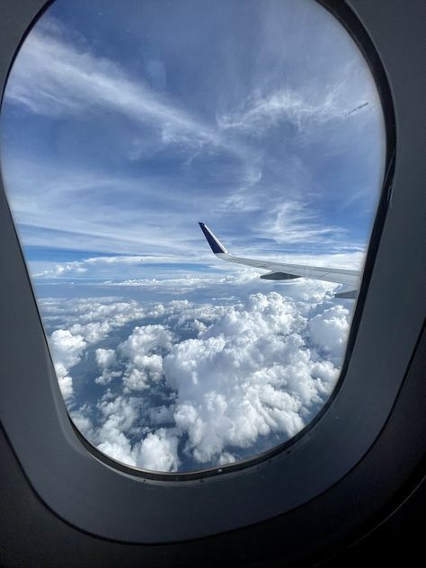 Flight Snap, Kylie Core, Flight Pics, Plane Window View, Washington Dc Vacation, Dc Vacation, Airplane Window View, Instagram Design Creative, Plane Window