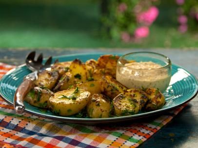 Mustard Aioli Grilled Potatoes with Fine Herbs  Read more at: http://www.foodnetwork.com/recipes/bobby-flay/mustard-aioli-grilled-potatoes-with-fine-herbs-recipe.html?oc=linkback Mustard Aioli, Bobby Flay Recipes, Grilled Potatoes, Food Network Canada, Herb Recipes, Bobby Flay, Sliced Potatoes, Barbecue Recipes, Potato Dishes