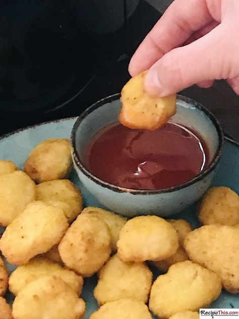 Air Fryer Sweet & Sour Chicken Balls. How to cook your favourite take out style Chinese sweet and sour chicken balls from frozen in the air fryer. Beautifully crispy, never dry, and perfect for a Chinese fakeaway. #airfryer #airfryerrecipes #airfryerchicken #chinesechicken Buffalo Chicken Balls Air Fryer, Air Fryer Chinese Chicken Balls, Sweet Sour Chicken Air Fryer, Air Fryer Asian Chicken Bites, Chinese Chicken Balls Recipe, Sweet And Sour Chicken Balls, Chinese Sweet And Sour Chicken, Air Fryer Trader Joe’s Orange Chicken, Chinese Fakeaway