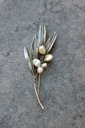 Olive Jewelry, Handmade Jewelry Necklaces, Metalsmithing Jewelry, Botanical Jewelry, Olive Leaf, Leaf Jewelry, Silver Pin, Brooches Handmade, Floral Jewellery