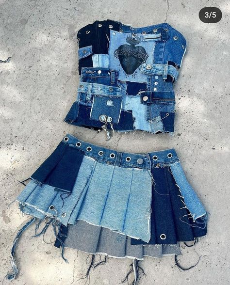 Tube Top Mini Skirt, Denim Diy Clothes, Ropa Upcycling, Denim Corset Top, Blue Corset, Diy Clothes Design, Bathroom Plants, Denim Ideas, Diy Fashion Clothing