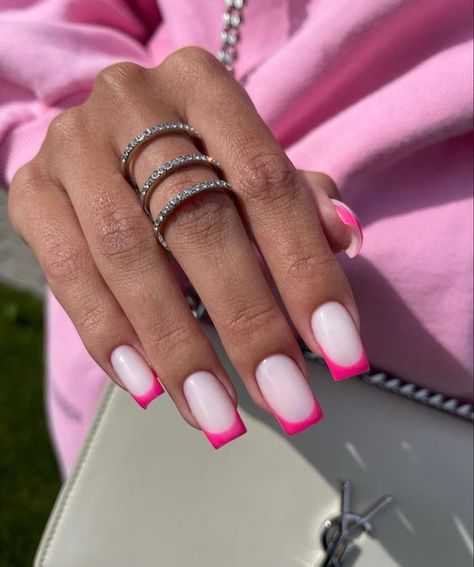 Nails Color Spring 2024 80 Ideas: A Palette of Personality Trendy Nail Colors, Nail Colors For Spring, Blue Gel Nails, Colors For Spring, French Acrylic Nails, Classy Acrylic Nails, Acrylic Nails Coffin Pink, Trendy Nail, Neon Nails