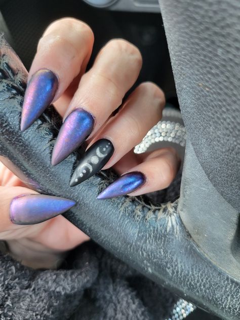 Triple Moon Nails, Moonchild Nails, Acrylic Nails Blue, Monster High Redesign, Black Marble Nails, Long Black Nails, Stiletto Nail Designs, Purple Chrome, Black Halloween Nails