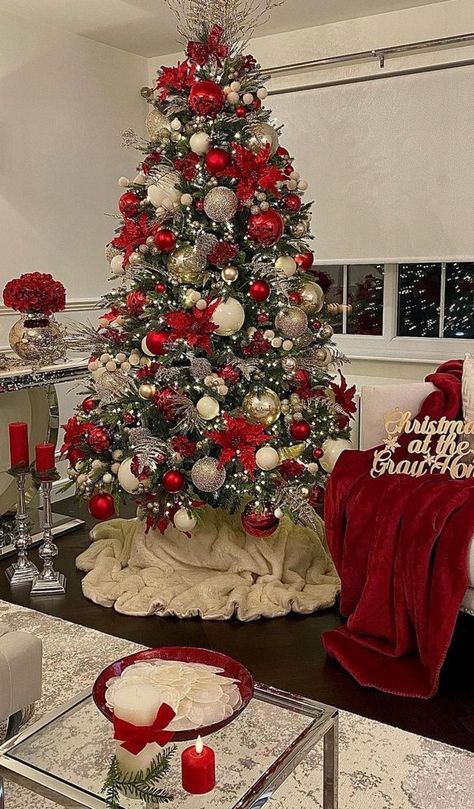 Red Gold And Cream Christmas Tree, Red White Gold Silver Christmas Tree, Silver And Red Christmas Tree Ideas, Christmas Tree Red Gold Silver, Christmas Tree Ideas 2022 Trends Red, Christmas Tree Ideas 2023 Trends Red, Silver Gold And Red Christmas Tree, Christmas Tree Silver And Red, Red Gold And Silver Christmas Tree