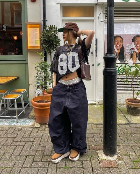 Fits of the Week Back again with some of our favorite outfits from the community this week. #highstreetvision Ahs Style, Street Style Outfits Casual, Street Wear Outfits, Streetwear Inspo, Inspo Fits, Outfit Streetwear, Streetwear Fits, Jersey Outfit, Style Hip Hop