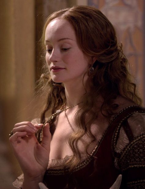 The Borgias Giulia, Giulia Farnese The Borgias, Tudor Hairstyles, Giulia Farnese, Port Wine Stain, Lotte Verbeek, The Borgia, Alicent Hightower, The Borgias