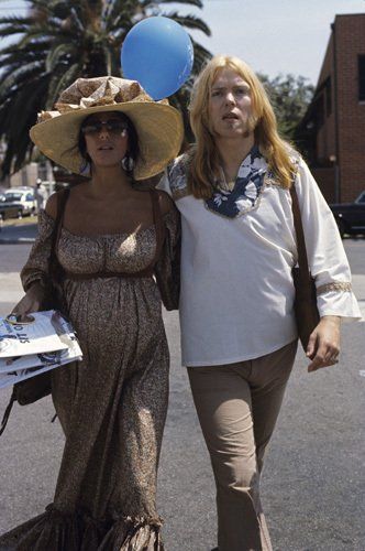 Cher (pregnant with Elijah) and Gregg Allman 70s Pregnant, Cher Pregnant, Greg Allman, Cher 70s, Chaz Bono, Cher And Sonny, Gregg Allman, Cher Bono, Cher Photos