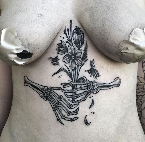 Skeleton Tattoo, Wicked Tattoos, Skeleton Tattoos, Creepy Tattoos, Spooky Tattoos, Stylist Tattoos, Tattoo Designs And Meanings, Subtle Tattoos, Baby Tattoos