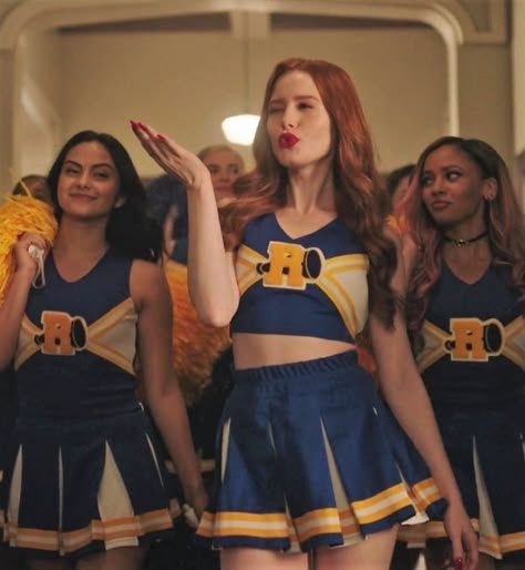 Cheerleader Outfit, Riverdale Fashion, Camilla Mendes, Cheryl Blossom Riverdale, Riverdale Cheryl, Betty And Veronica, Cheer Outfits, Riverdale Cast, Cheerleading Outfits