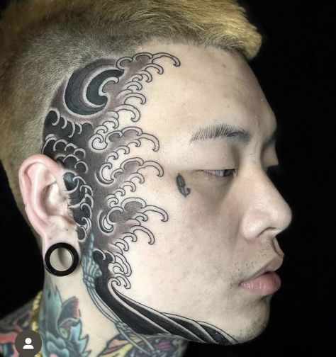 Neo Japanese, Face Tats, Ink Model, Body Suit Tattoo, Tattoed Girls, Face Tattoos, Head Tattoos, Face Tattoo, Tattoo Model