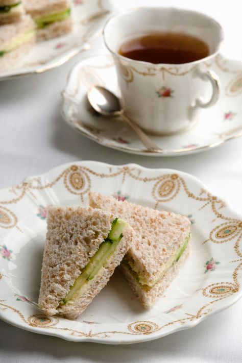 Want to really take your tea party to the next level? Kick savory sandwich fillings up a notch by serving chicken salad with mango chutney; radishes with butter and sea salt; pear and blue cheese; and an easy-to-eat BLT salad. Sandwiches Afternoon Tea, Cucumber Tea Sandwiches, Tea Party Sandwiches, Afternoon Tea Recipes, Tea Time Food, Party Sandwiches, Sandwich Fillings, Finger Sandwiches, Tea Party Food