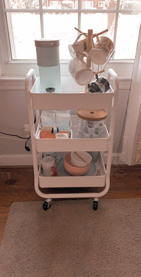 Dorm Room Tea Station, College Dorm Tv Stand Ideas, Dorm Tea Station, Room Mate Ideas, College Dorm Coffee Station, Tea Corner In Bedroom, Dorm Snack Cart, Coffee Bar Ideas Dorm, Dorm Room Coffee Station