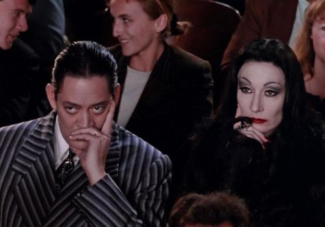 Gomez Morticia, Morticia Gomez, Morticia And Gomez Addams, Addams Family Movie, Morticia And Gomez, The Adams Family, Gomez And Morticia, Gomez Addams, Anjelica Huston