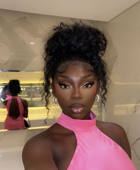 Black Makeup Looks, Uk Makeup, Romantic Makeup, Cute Eye Makeup, Makeup For Black Skin, Dark Skin Beauty, Black Makeup, Black Barbie, Dark Skin Makeup