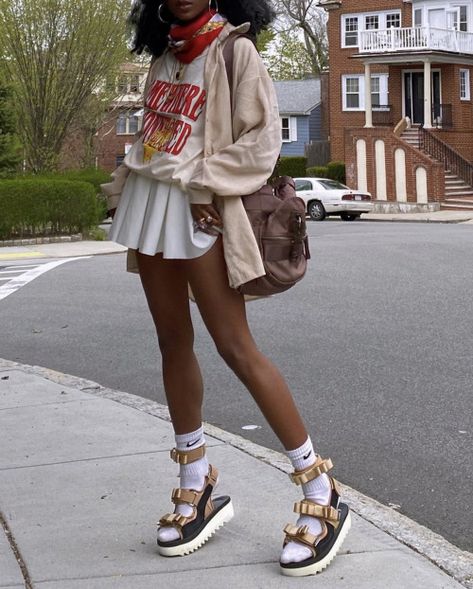 Simply Cie, Luxury Pieces, Fashion 90s, Looks Street Style, Looks Black, Black Women Fashion, Fashion Killa, Autumn Winter Fashion, Aesthetic Clothes