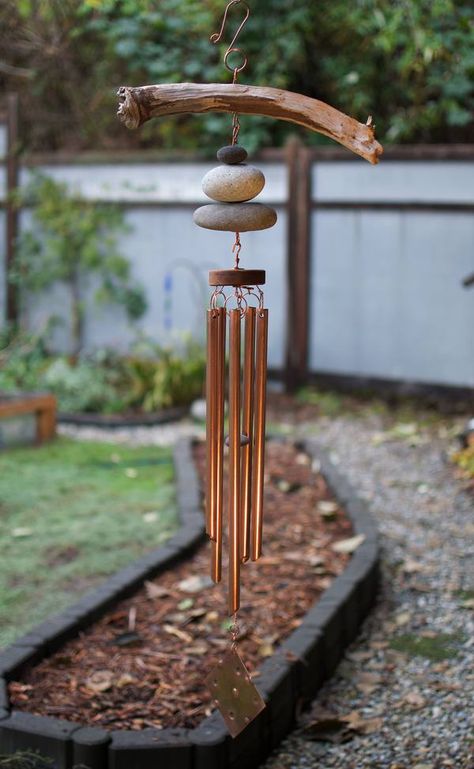 Rustic Wind Chimes, Large Wind Chimes, Make Wind Chimes, Wind Chimes Homemade, Wind Chimes Craft, Driftwood Beach, Glass Wind Chimes, Diy Wind Chimes, Sea Glass Beach