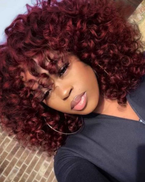 Burgundy Curly Hair, Hair Color Cherry Coke, Deep Red Hair Color, Pelo Color Vino, Deep Red Hair, Wine Hair Color, Maroon Hair, Cherry Red Hair, Dyed Curly Hair