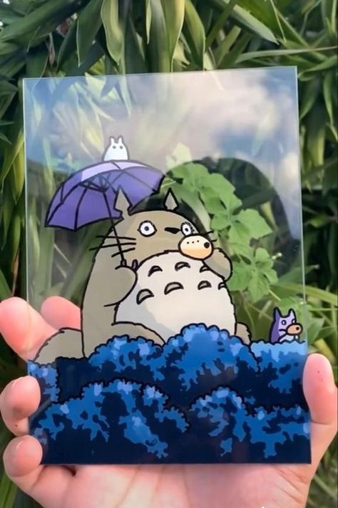 Glass Paintings Aesthetic, Totoro Glass Painting, Studio Ghibli Painting Tutorial, Simple Anime Painting Ideas, Anime Glass Art Painting, Painting On Glass Anime, Totoro Art Draw, Studio Ghibli Glass Painting, Anime Glass Painting Tutorial