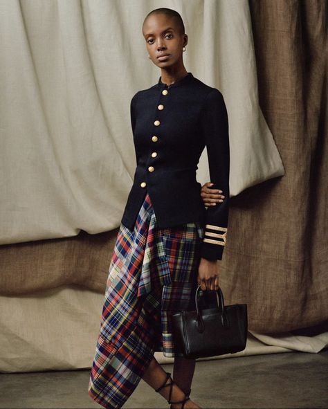 Ralph Lauren Skirt Outfit, Ralph Lauren Spring 2025, Ralph Lauren Outfits Women, Ralph Lauren Style Women, 80s Preppy Fashion, Polo Ralph Lauren Women Outfits, Ralph Lauren Military Jacket, Ralph Loren, Ralph Lauren Runway