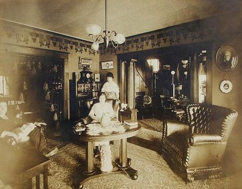 Sitting in the parlor 1900's | gaswizard | Flickr 1910s House Interior, Edwardian Living Room, Victorian House Interiors, Victorian Parlor, Grand Duchess Olga, House Of Romanov, Alexandra Feodorovna, Victorian Interior, Victorian Interiors