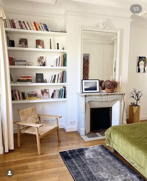 Bedroom Against Wall, Bench In Bedroom Against Wall, Bench In Bedroom, Modern Eclectic Home, Berlin Apartment, French Apartment, Bachelorette Pad, Interiors Dream, Apartment Life