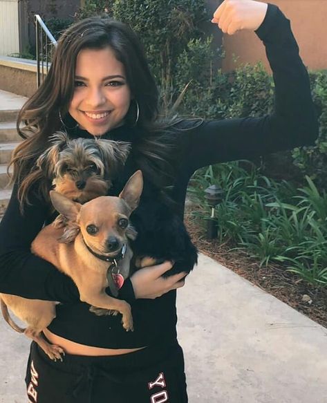 Cree Cicchino Instagram, Babe Carano, Cree Cicchino, Daniella Monet, Nickelodeon Girls, Nickelodeon Shows, Raw Women's Champion, Teen Actresses, Famous Girls