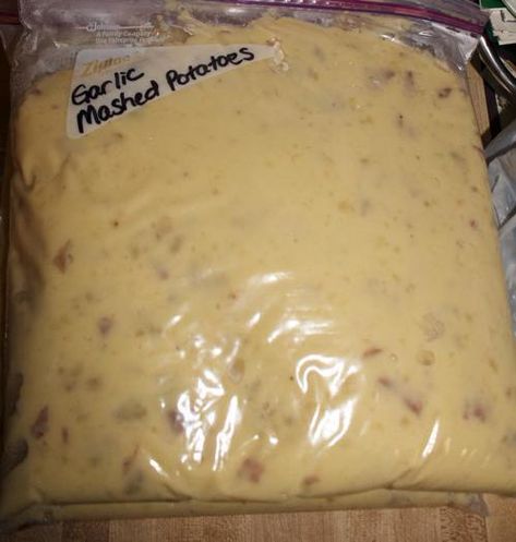 Freezer Garlic Mashed Potatoes Freezer Mashed Potatoes, Freezing Mashed Potatoes, Frozen Mashed Potatoes, Make Ahead Mashed Potatoes, Deep Freezer, Mashed Potato Casserole, Crock Pot Freezer, Cheap Food, Deep Freeze