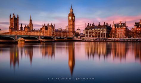 London: Sunrise on the River Thames | Flickr - Photo Sharing! London Skyline Landscape, London Landscape Photography, London Wallpaper Desktop, London Horizontal, London Aesthetic Wallpaper, London Moodboard, London Sunrise, London City View, Wallpaper Pc 4k