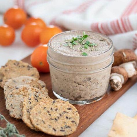 Mushroom Pâté - Plant-Based on a Budget Mushroom Pate, Fancy Dishes, Mushroom Plant, Easy To Make Appetizers, Vegan Appetizers, Toasted Walnuts, Perfect Appetizers, Base Foods, Appetizers Easy