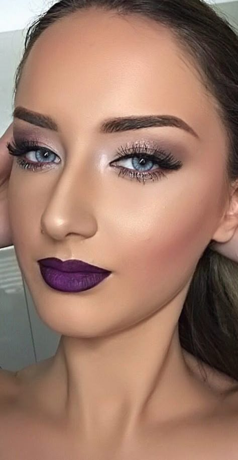 Natural Purple Lipstick, Violet Lipstick Makeup, Purple Lipstick Makeup Look, Dark Purple Lipstick Makeup, Makeup For Purple Hair, Purple Lip Combo, Eyeshadow Looks For Green Eyes, Purple Wedding Makeup, Angle Makeup