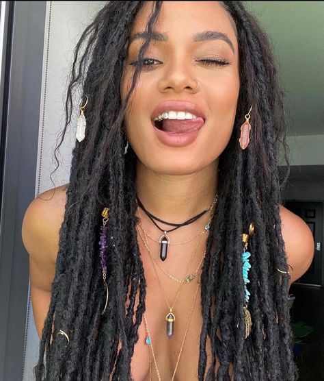 Curly Hair Beauty, Long Dreads, Dreads Girl, Dreadlock Style, Curly Hair Inspiration, Black Girls Hairstyles, Lace Wigs, Hair Inspo, Hair Inspiration