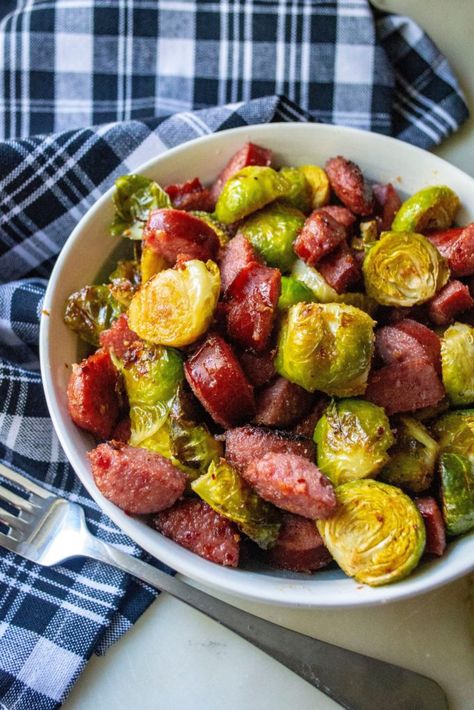 Roasted Brussel Sprouts and Kielbasa is the perfect low-carb sheet pan dinner to serve up in just 20 minutes! Made combining fresh brussel sprouts and smoky kielbasa sausage, this Roasted Brussel Sprouts and Kielbasa keto friendly meal is hearty and delicious. #sheetpandinner #sheetpanmeal #brusselsprouts #roastedbrusselsprouts #brusselsproutsandkiebasa #brusselsproutsandsausage #roastedvegetable #lowcarb #keto #ketodinner #lowcarbsheetpan Sausage And Brussel Sprouts Skillet, Brussel Sprouts With Sausage, Kielbasa Recipes Low Carb, Low Carb Keilbasa Recipes Dinners, Low Carb Kielbasa Recipes Dinners, Keilbasa Recipes Low Carb, Kilbasa Sausage Recipes Healthy Low Carb, Trendy Styles 2023, Low Carb Kielbasa Recipes