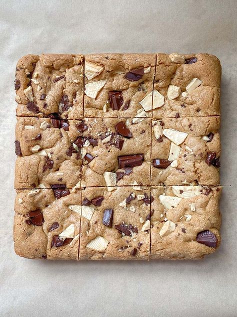 @ash_baber on instagram Ash Baber, Kitchen Smells, Baking Paper, Vegetarian Chocolate, Brown Butter, Cookie Bars, Just Giving, Unsalted Butter, White Chocolate