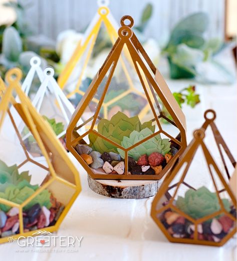 Origami Terrarium, Paper Terrarium, 3d Paper Projects, The Greetery, Craft Projects For Adults, Succulent Gardens, Plant Terrarium, Gift Card Envelope, Projects For Adults