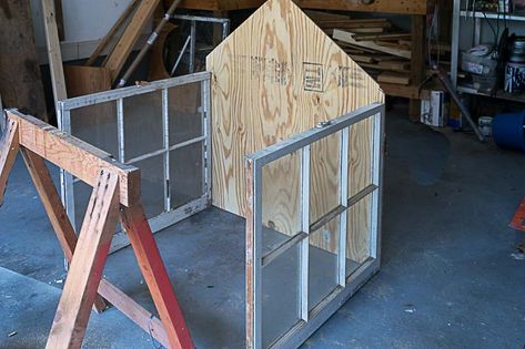 Small Greenhouse Diy Old Windows, Window Frame Greenhouse, Cold Frame Diy, Window Greenhouse, Old Window Frames, Window Furniture, Window Siding, Antique Windows, Old Shutters