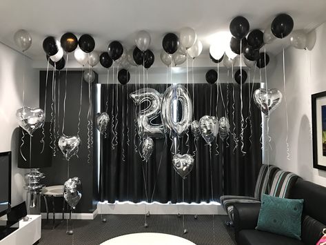 25th Anniversary Decorations, Surprise Birthday Decorations, Birthday Decorations At Home, Happy Birthday Black, Simple Birthday Party, Happy Birthday Decor, Simple Birthday Decorations, 21st Birthday Photoshoot, Birthday Dinner Party