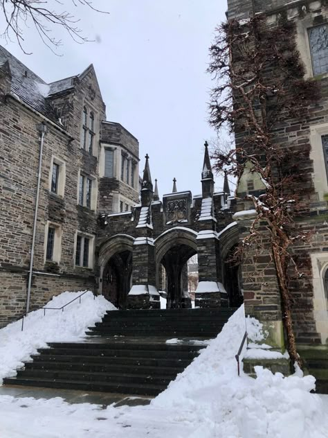 Winter Academia, Aesthetic Boarding School Exterior, Winter College Aesthetic, Academy Aesthetic, Boarding School Exterior, Barrington University, Princeton University Aesthetic, Snowy Hogwarts Aesthetic, Aesthetic School Building Dark Academia