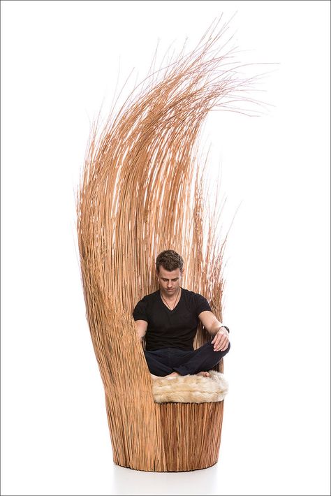 Designer Tiago Curioni, has created Savannah, a sculptural armchair made entirely from wicker branches and an upholstered cushion. Sustainable Exhibition, Mykonos Style, Woven Furniture Design, African Interior Design, Handmade Chair, Sculptural Chair, Cane Furniture, Unique Chair, Rattan Furniture