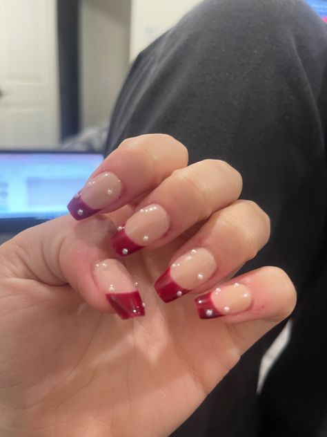 White And Wine Nails, Burgundy Nails With Pearls, Nails With Pearls, Short Red Nails, Wine Nails, Burgundy Nails, Pearl Nails, Grade 8, Prom Nails