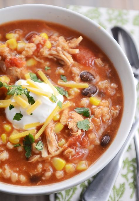 Deliciously healthy and hearty, this southwestern chicken barley chili has been a family favorite for years! I’ve updated the recipe with Instant Pot and slow cooker directions to make it even easier. Southwestern Chicken Chili Recipe, Barley Chili, Barley Chicken, Chili Healthy, Chicken Barley, Cafe Recipes, Southwestern Chicken, Chicken Chili Recipe, Barley Soup