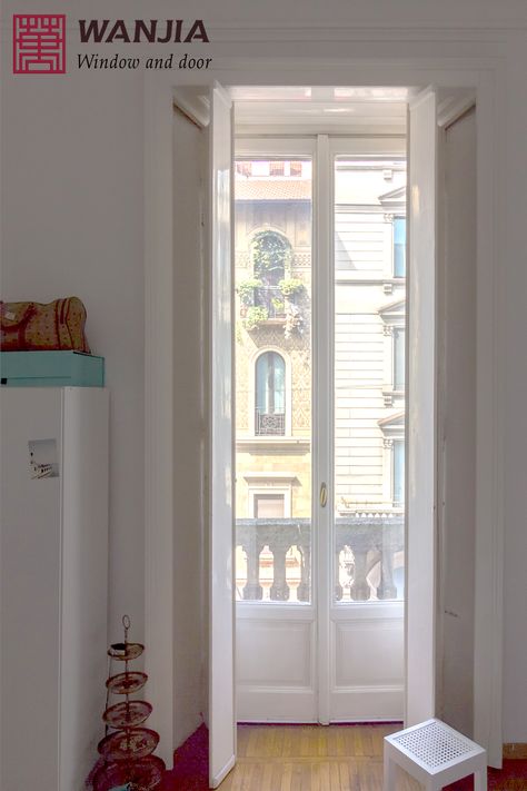 The extremely narrow frame design of the French casement door, and the way of opening the door outside, perfectly solves the problem of small space. Narrow French Doors, Small French Doors, Door Outside, Internal French Doors, Beautiful Rooms, French Door, Small Frame, Design Concept, Small Space