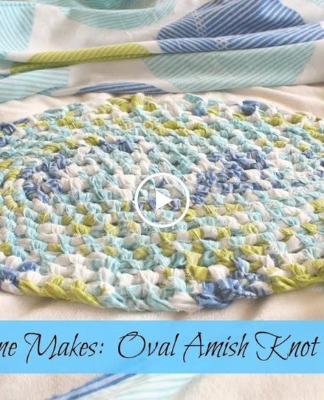 How to make an Oval Amish Knot (toothbrush) Rag Rug Tutorial Toothbrush Rug Tutorial, Amish Knot Rag Rug, Toothbrush Rag Rug, Toothbrush Rug, Rag Rug Tutorial, Woolen Craft, Braided Rag Rugs, Crochet Rag Rug, Crochet Throw Pattern