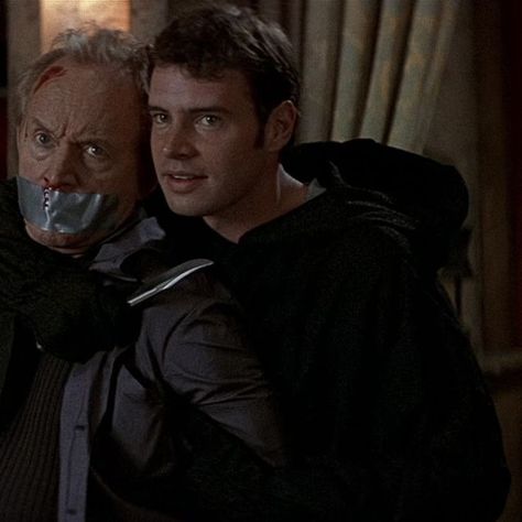 Roman Bridger Ghostface, Roman Bridger, Rentry Img, Scream Characters, Mtv Scream, Scott Foley, Movie Villains, Scream 1, Scream Cast