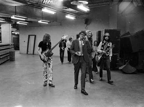 Led Zep Backstage at MSG NYC 9-19-70 Waiting Video, Led Zeppelin Concert, Led Zeppelin Live, Roberta Flack, Paul And Linda Mccartney, Old Gods, John Paul Jones, Led Zep, The Wailers